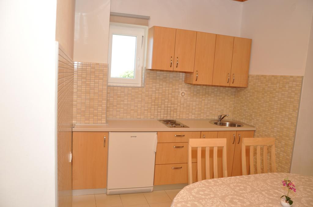 Apartments Smilja ลิยูบาช ภายนอก รูปภาพ
